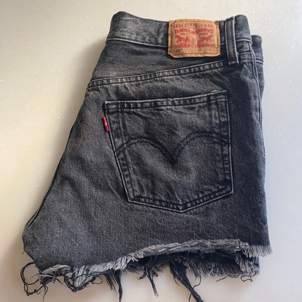 ❤️… Levi’s Jean Shorts